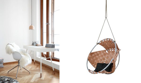Deux espaces qui respirent la zénitude pour le travail ou la détente : à gauche, bureau Cupertinbo en bois laqué blanc et placage chêne clair, chaise Adélaïde en plastique blanc et piètement en aluminium recouverte d’une peau de mouton Sheepskin, le tout chez Bo Concept. A droite, fauteuil suspendu Cocon Hang chair en cuir tressé à la main sur une structure en aluminium. Création Rikke Gjolund pour Trimm Copenhagen.