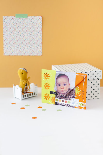 2 enveloppes et une photo pour annoncer la naissance de Léna.