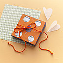 Une naissance et une rencontre tous les moments heureux d'une journée inoubliable sont impeccablement composées dans ce mini album.