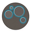 Le tapis rond rejoint naturellement l’esthétique de la Tube chair empruntant les cercles concentriques et l’abstraction de la Tube chair du designer Joe Colombo.