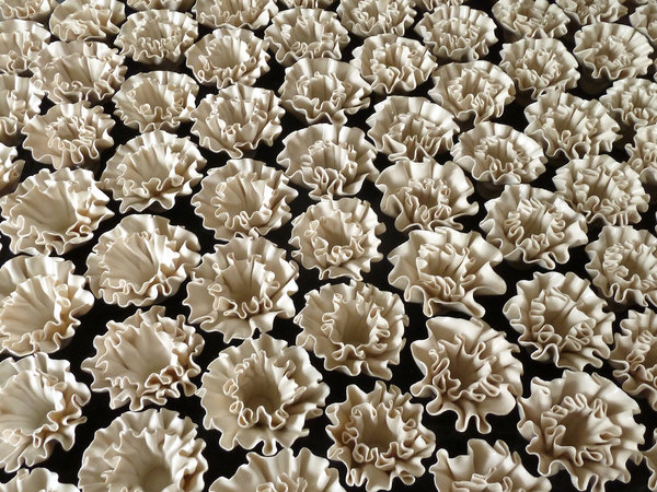 101 Pivoines, cœurs de fleurs inspirés de la tradition de la fleurisserie de Vincennes.