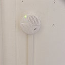 Etape 7 : Emboîtement du couvercle de la sirène et raccordement électrique.