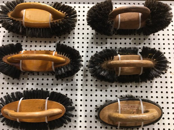Brosses en soie pour lustrage, fin XIXème et début XXème siècle.