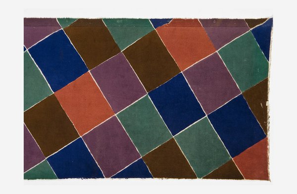 Sonia Delaunay, Morceau de tissu « Tissu simultané n°189 », 1926-1927, impression à la planche de bois 5 couleurs sur velours de coton.