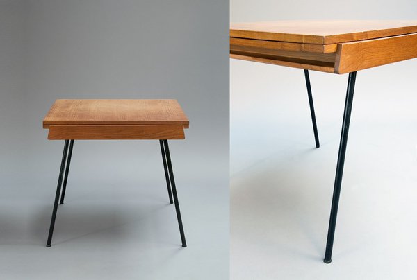 Table portefeuille de Janine Abraham, éditée par Meubles TV en 1954.