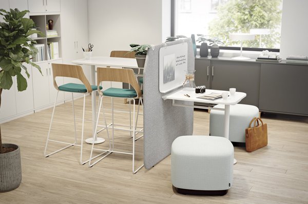 Concept Fields, qui permet de créer des lieux partagés ou des pièces à l’intérieur d’autres espaces,  développé en collaboration avec le designer suédois Olle Gylland de Propeller Design, commercialisé par Kinnarps.