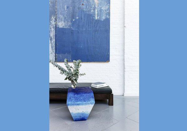 Ce nouveau procédé fait naître le marbre 100% marbre italien sous un autre jour et impose sa présence comme une œuvre d’art abstrait.