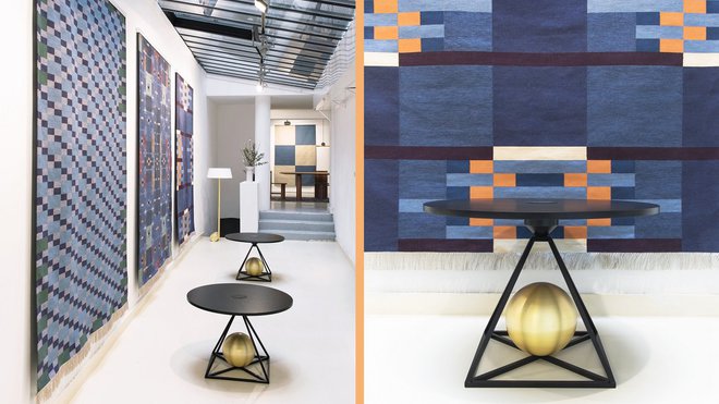 Sous la verrière de l’espace Modem, les tapis et le mobilier s’harmonisent comme s’ils avaient été conçus ensemble. 04. Autour de la table, les designers Pool pour le mobilier et Studio Oyyo pour les tapis dans l’espace Modem.