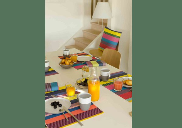 La collection Belize se décline en sets et serviettes pour la table. Une touche de gaîté pour les repas de tous les jours !
