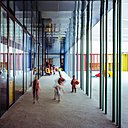 La crèche « El petit comte » à Girona en Espagne, est une belle démonstration du travail de RCR Arquitectes, tout en simplicité.