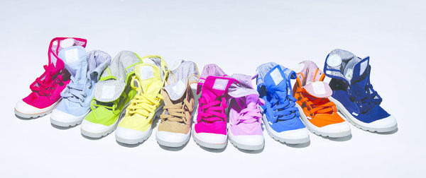 Les chaussures Paladium changent aussi de couleur.