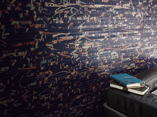 Décor Bacove, façon dripping et pouring abstrait retravaillé, coloris  7023 04 33. Collection Manado.