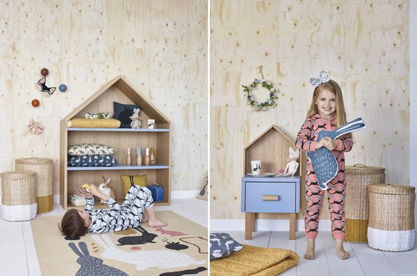 Petits meubles de rangement, corbeilles et accessoires… Tout est conçu pour aménager  univers complet des petits.