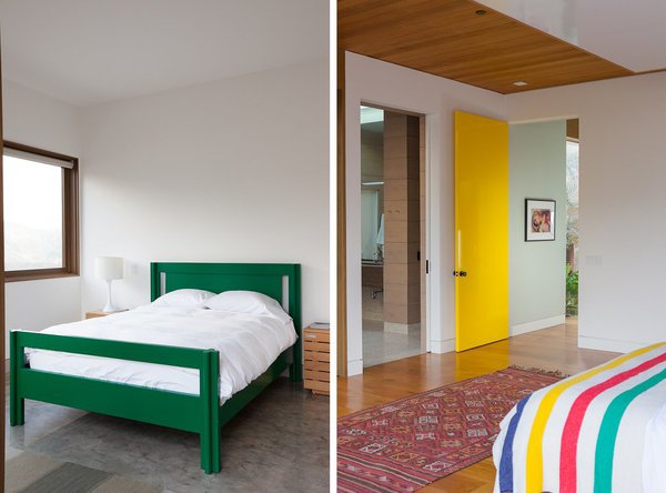 Dans les chambres, des couleurs vives pour réveiller le bois blond et les murs blancs.