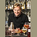 Victor devant ses cocktails Barristéa.