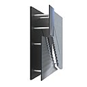 Vu de côté du tableau réalisé à partir de la photo Untitled, I, composition de lignes brisées, de rais de lumière et d’ombres fuyantes. Support sur verre acrylique et aluminium, création Joseph Jabbour et Atelier Relief, 2017.