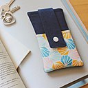 Réaliser sa housse de téléphone c'est facile en 1 h de temps en suivant les conseils de Louise...