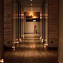 Le couloir du Spa Mont Kailash qui mène droit aux cabines.