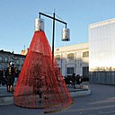 Exposition de cabanes en ville à Bordeaux.