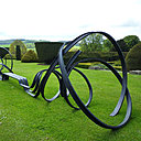 Banc sculpture Spaghetti, création Pablo Reinoso.