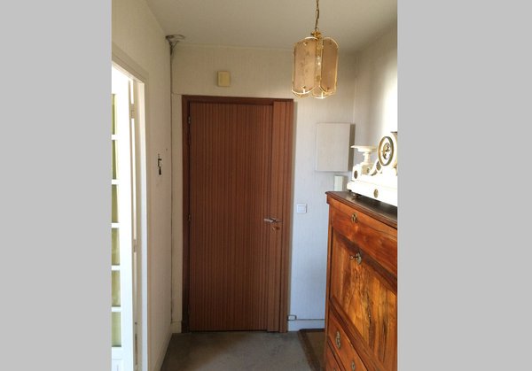 Avant : l’entrée avant décloisonnement.