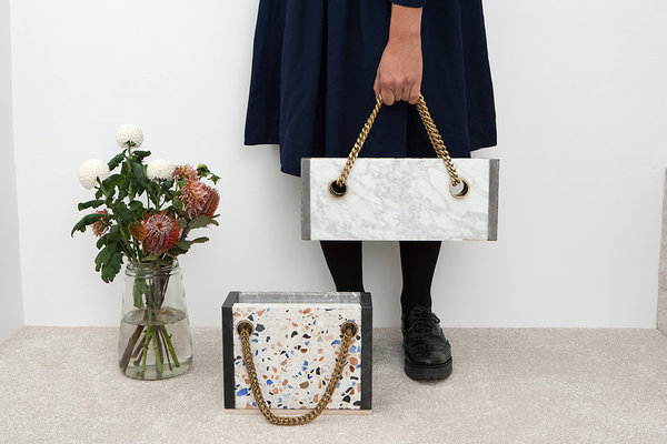 Samples Vases, I et II, en marbre, granit et laiton (L 26 x P 10 x H 20 cm et L 36 x P 7,5 x H 15 cm). Pièces uniques. Création Marion Mailaender.