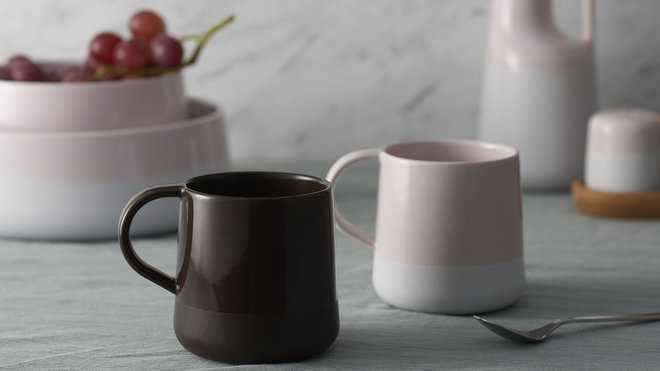 A utiliser tous les jours, cette collection intemporelle est inspirée des traditions et de l’artisanat chinois. A utiliser tous les jours, cette collection intemporelle est inspirée des traditions et de l’artisanat chinois.