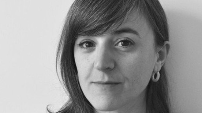 La designer couleur et matière Lauriane Beaunier spécialiste du motif studio Excla