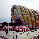 Pavillon du groupe Fuji à Osaka, création Yutaka Murata, 1970.