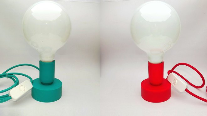 Tout en un et facile à monter soi même, l’ingénieuse petite lampe, Il Filotto, se loge dans un seul packaging, support, ampoule et câble compris.