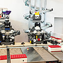 Dans un des 3 restaurants, nos amis les robots de briques !