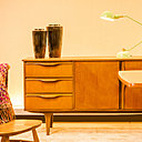 La Maison Bineau propose des meubles chinés dans le monde entier, des pièces vintage uniques, enfilades, chaises, commodes, meubles hauts, meubles TV, bureaux…