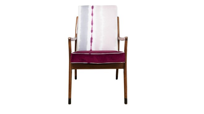 Fauteuil retapissé avec tissu Amalfi, 750 €. La Maison Bineau.