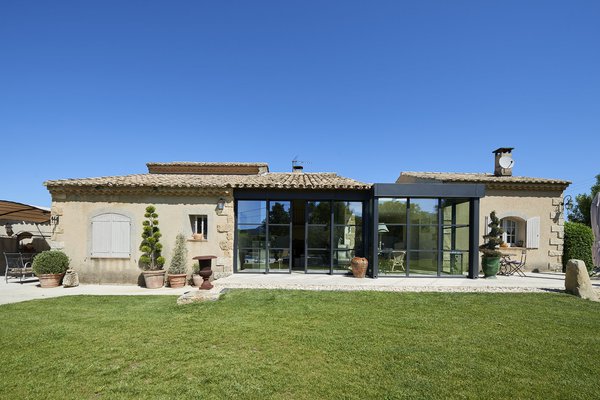 Les occupants profitent désormais d’un nouvel espace de 25 m² au cœur de la maison.