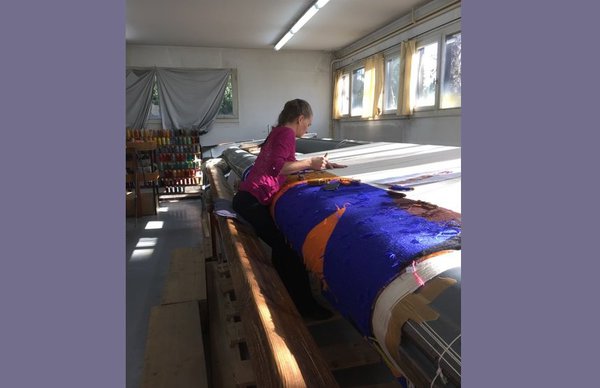 Visite des ateliers de tapisserie Pinton et démonstration sur métier de basse lisse.