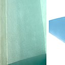 A gauche, Pool Blue, à droite, Vivaio Blue Moon/Detail, deux œuvres photographiques de Frederik Vercruysse, réalisées à travers un vitrage Diamanté, 2015-17.