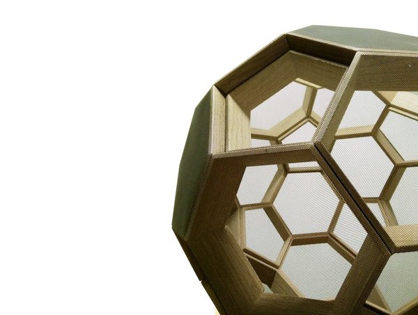 Détail de la lampe de sol Nud, création Elmet Treier.