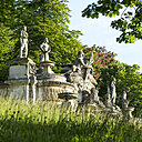 La Grande Cascade du parc de Saint-Cloud.