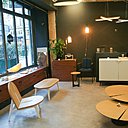 La boutique du Collectif Made in France en transparence est organisée comme une pièce à vivre, un salon où meubles et objets peuvent s’associer dans un esprit actuel.