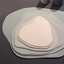 Paysage de table en biscuit brut, création Carine Zimmermann pour Ocre brun.