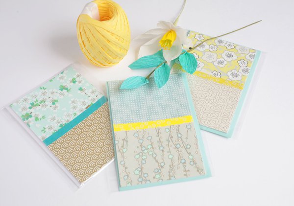 Idéales pour vos cartes de vœux, cartes en papier washi qui reprennent les motifs traditionnels japonais que l’on retrouve sur les tissus imprimés au pochoir (10 x 15 cm, avec enveloppe colorée et assortie à la carte), 5,50 €, l’une. Création Adeline Klam.