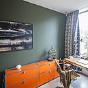 Coin bureau donnant sur le jardin.