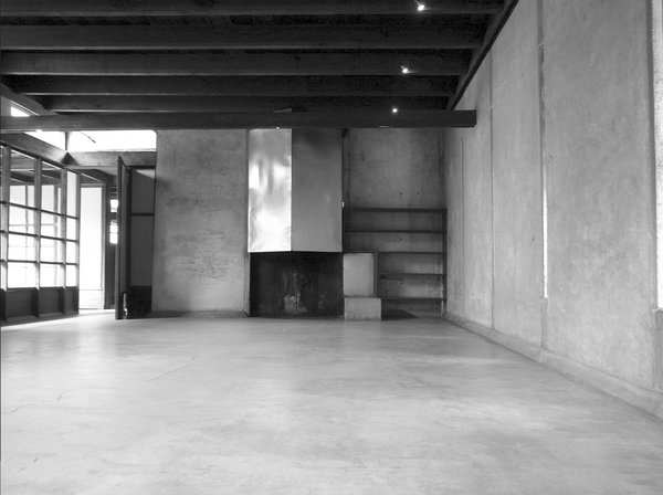 La villa Schindler offre de grands espaces ouverts sur l’extérieur.