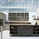 L’univers de la cuisine n’est pas oublié avec notamment des propositions de la marque Poliform Varenna.