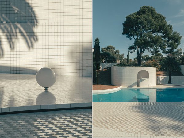 Couverts de plus de 100 000 carreaux de faïence blanche, les murs courbes d’enceinte de la piscine imaginée par Alain Capeillères pour sa propre résidence d’été à Six-Fours-les–Plages dans le Var, accueillent en leur centre un bassin de 25 mètres de long.