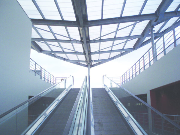 Réalisation d’une couverture transparente en Onduclair® PCMW Connect.