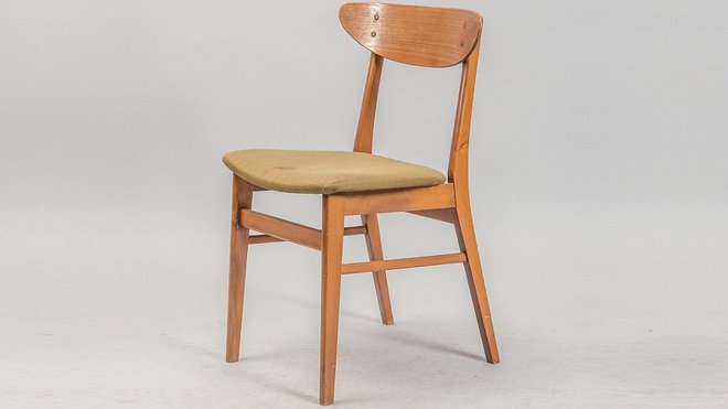 Ensemble de la Collection «Monaco», 1960. Ajdugé 210 € le 29 janvier 2017 par Helsingborgs Auktionskammare.