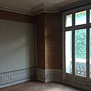 Avant : parquet au point de Hongrie, moulures et boiseries en partie basse, corniches et grande hauteur sous plafond…toutes les caractéristiques du style haussmannien.