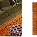 Les trames visibles et soigneusement travaillées des tapis de la collection Jardin Intérieur contribuent à ajouter de la profondeur à des associations de couleurs inattendues. Création India Mahdavi. Les trames visibles et soigneusement travaillées des tapis de la collection Jardin Intérieur contribuent à ajouter de la profondeur à des associations de couleurs inattendues. Création India Mahdavi.