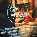 Il ne vous reste plus qu'à pousser la porte de cette jolie boutique colorée de la rue Durantin